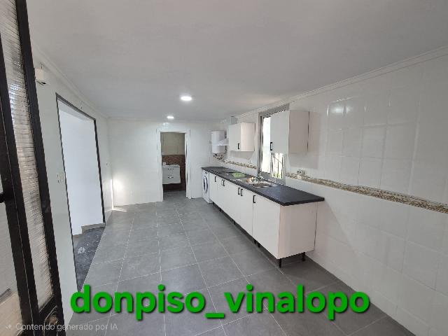 Imagen 5 Inmueble 305635 - Casa Adosada en venta en Petrer / Casa adosada reformada junto Avenida Reina Sofía