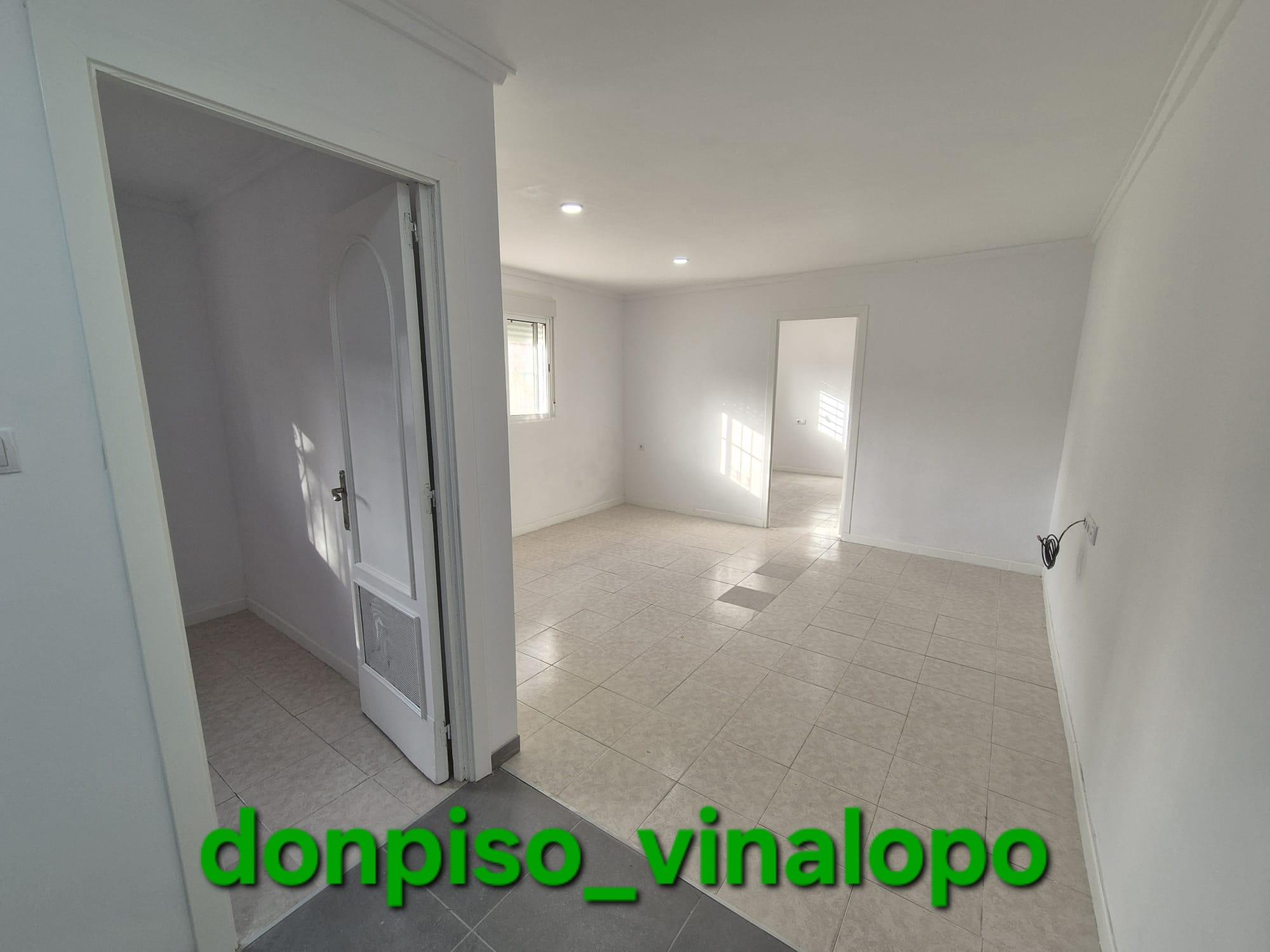 Imagen 12 Casa Adosada en venta en Petrer / Casa adosada reformada junto Avenida Reina Sofía