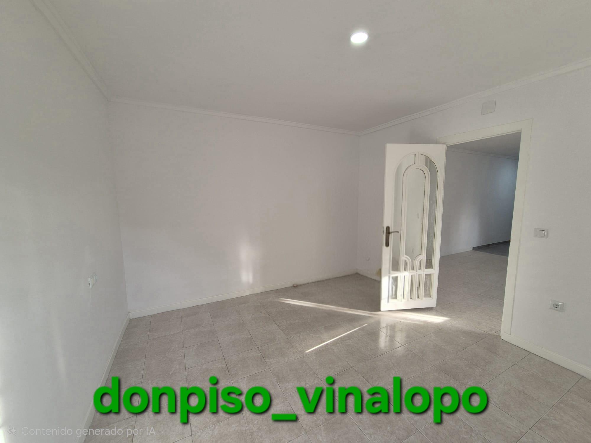 Imagen 15 Casa Adosada en venta en Petrer / Casa adosada reformada junto Avenida Reina Sofía