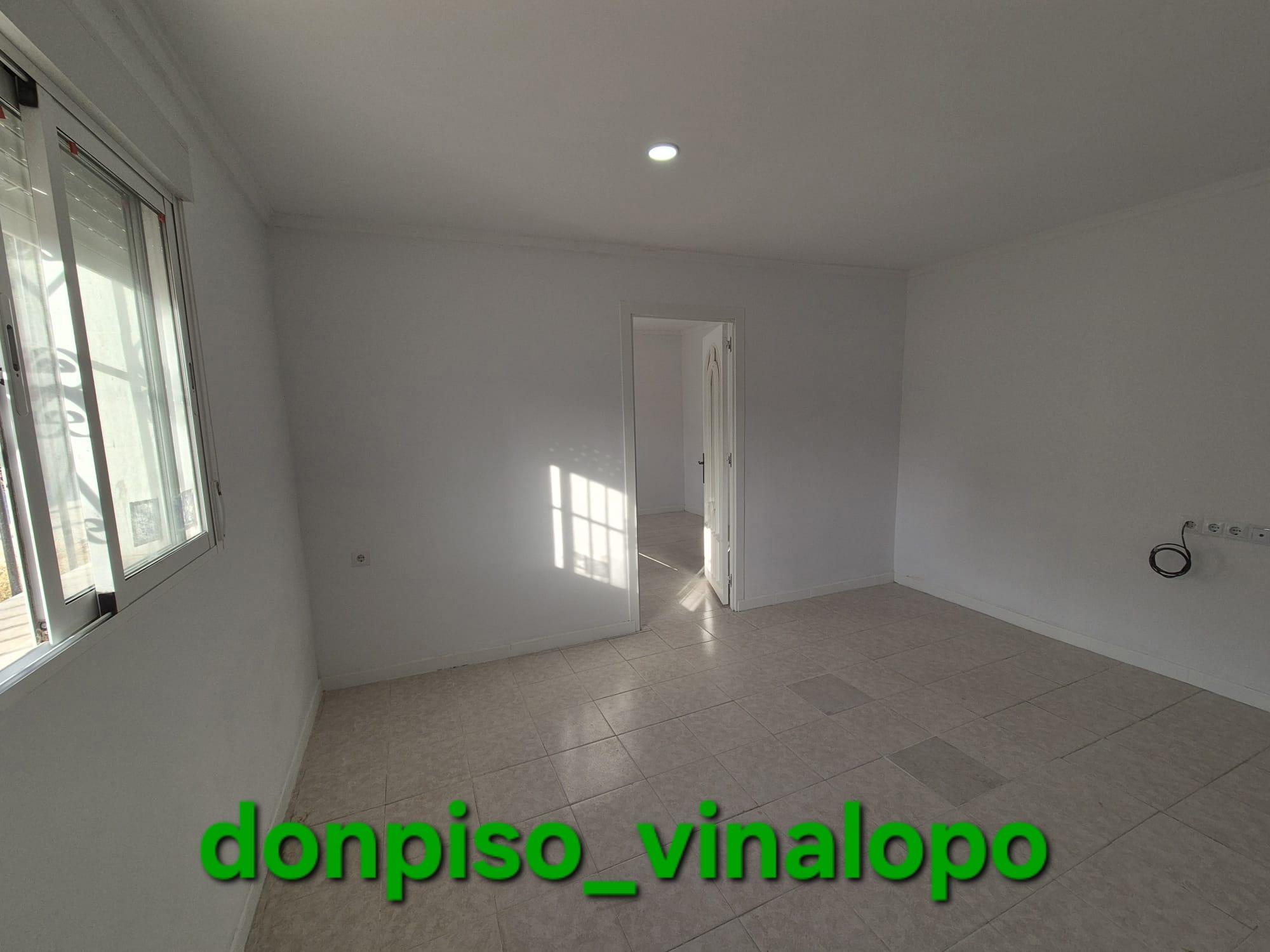 Imagen 13 Casa Adosada en venta en Petrer / Casa adosada reformada junto Avenida Reina Sofía