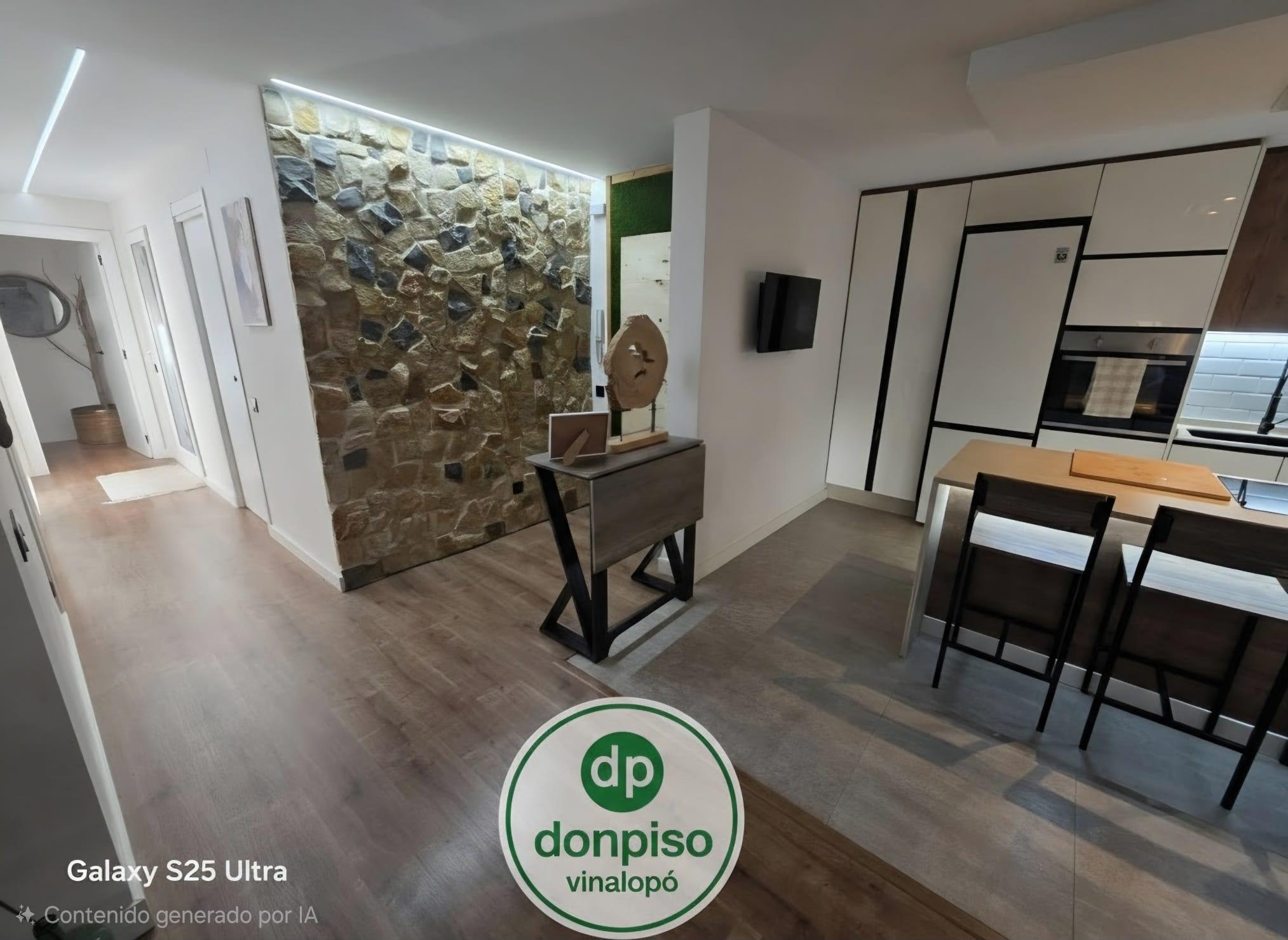 Imagen 3 Apartamento en venta en Elda / Piso 1º con reforma integral en Juan Carlos I