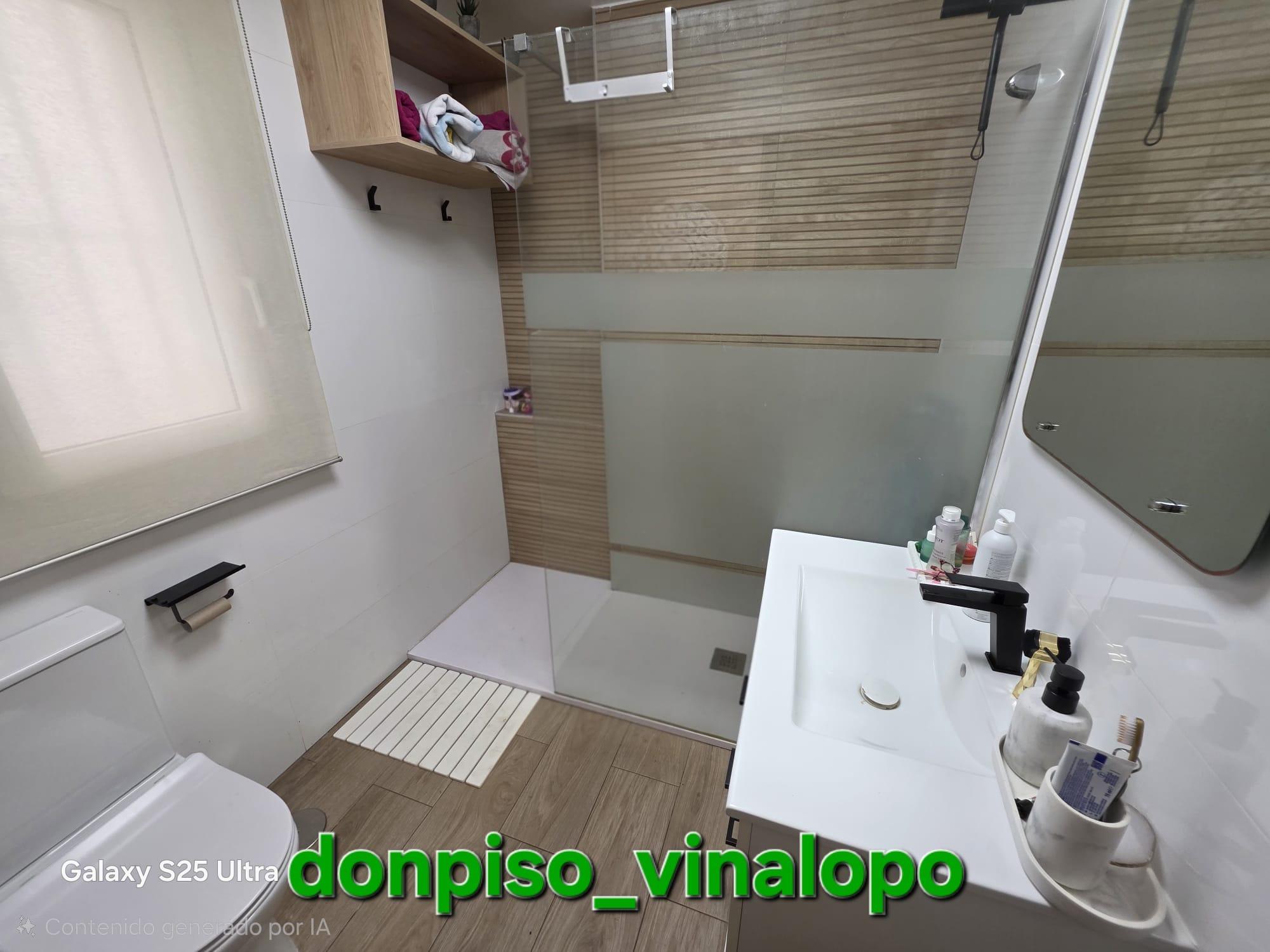 Imagen 22 Casa Adosada en venta en Elda / Adosado para entrar a vivir, zona Sagrada Familia