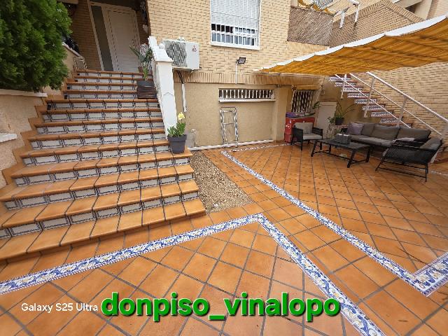 Imagen 3 Inmueble 306487 - Casa Adosada en venta en Elda / Adosado para entrar a vivir, zona Sagrada Familia