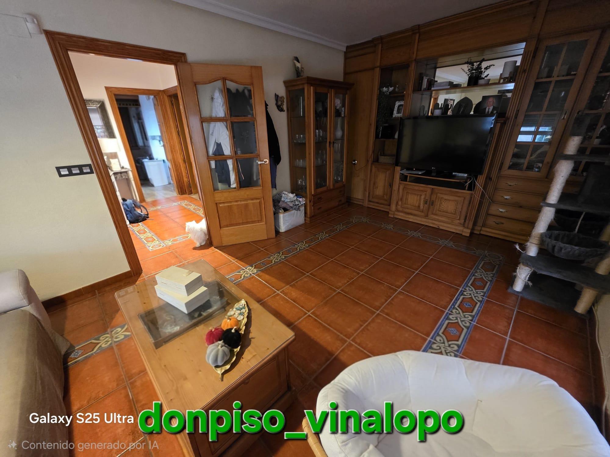 Imagen 5 Casa Adosada en venta en Elda / Adosado para entrar a vivir, zona Sagrada Familia