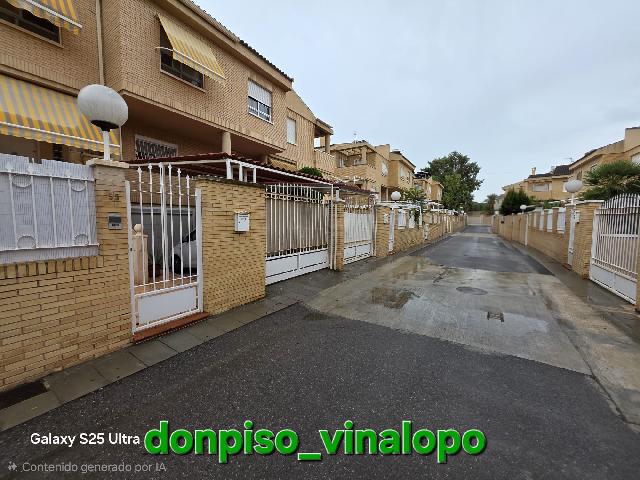 Imagen 40 Inmueble 306487 - Casa Adosada en venta en Elda / Adosado para entrar a vivir, zona Sagrada Familia