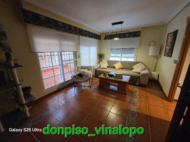 Imagen 6 Inmueble 306487 - Casa Adosada en venta en Elda / Adosado para entrar a vivir, zona Sagrada Familia