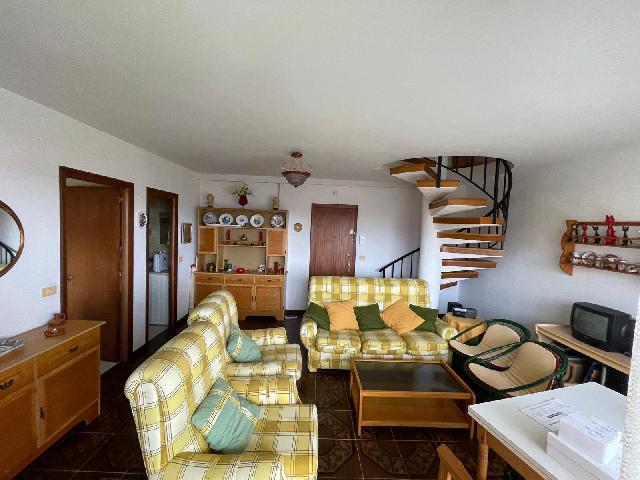 Imagen 1 Inmueble 300719 - Apto. Playa en venta en Miño / 