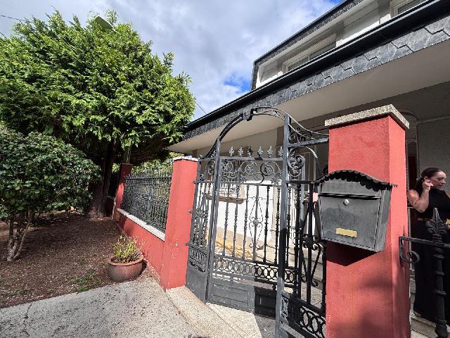Imagen 2 Inmueble 305409 - Casa Aislada en venta en Lalín / Casa blanca Lalin