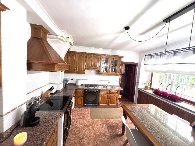 Imagen 13 Inmueble 305409 - Casa Aislada en venta en Lalín / Casa blanca Lalin
