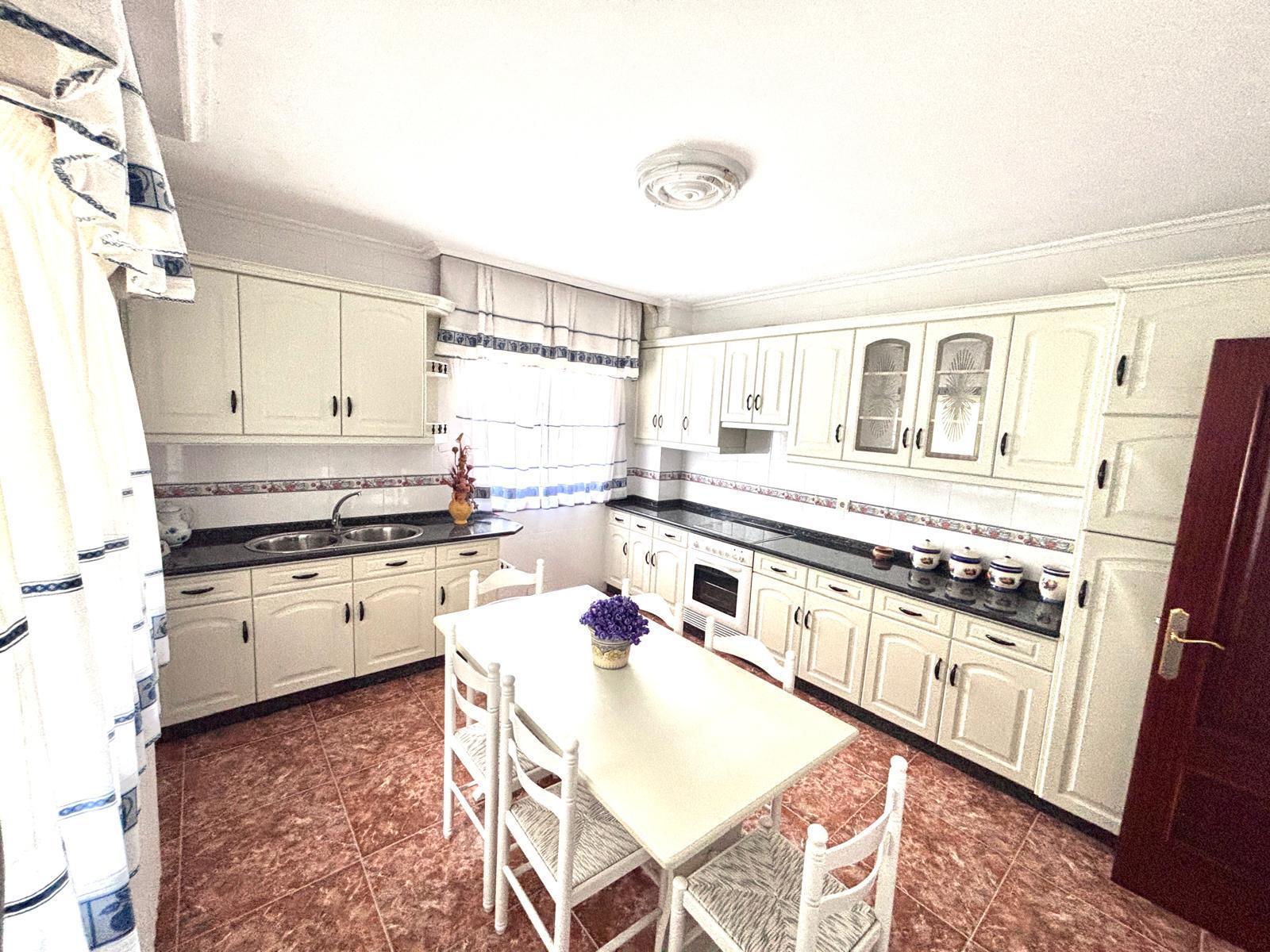 Imagen 14 Casa Aislada en venta en Lalín / Casa blanca Lalin