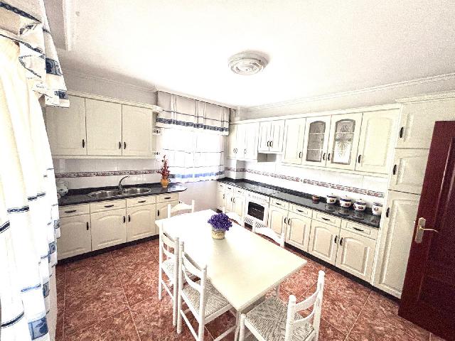 Imagen 14 Inmueble 305409 - Casa Aislada en venta en Lalín / Casa blanca Lalin
