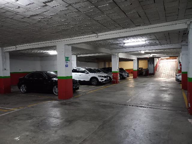 Imagen 4 Inmueble 253958 - Parking Coche en venta en Pontevedra / Centro de Pontevedra.Casco viejo,al lado del Hiperfroiz