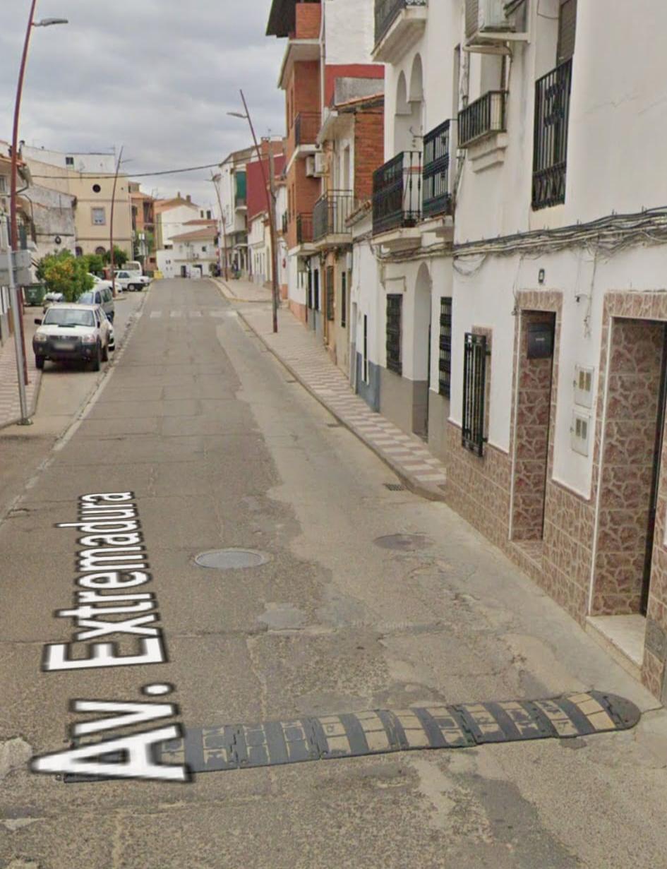 Imagen 3 Casa en venta en Herrera Del Duque / Junto al ayuntamiento, a calle Oviedo y calle Lepanto. 