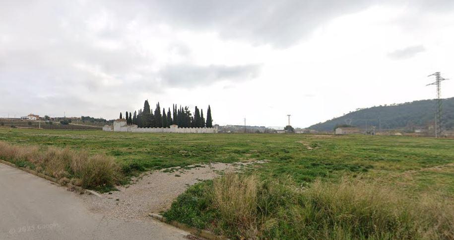 Imagen 2 Solar Urbano en venta en Sant Martí Sarroca / Ubicado entre el Sector 3 y el cementerio mu...