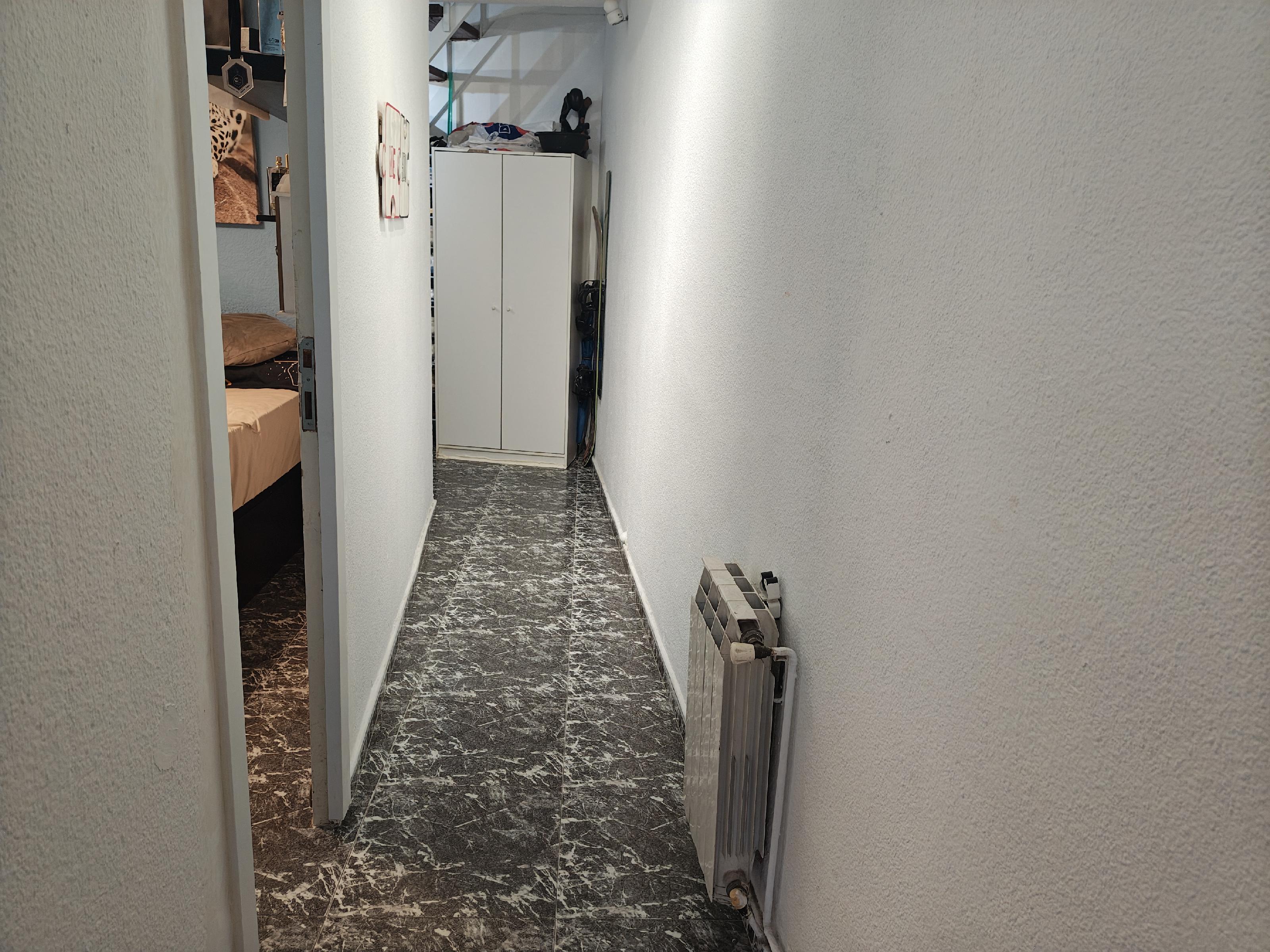 Imagen 16 Piso en venta en Barcelona / Muy cerca del matro de Roquetes