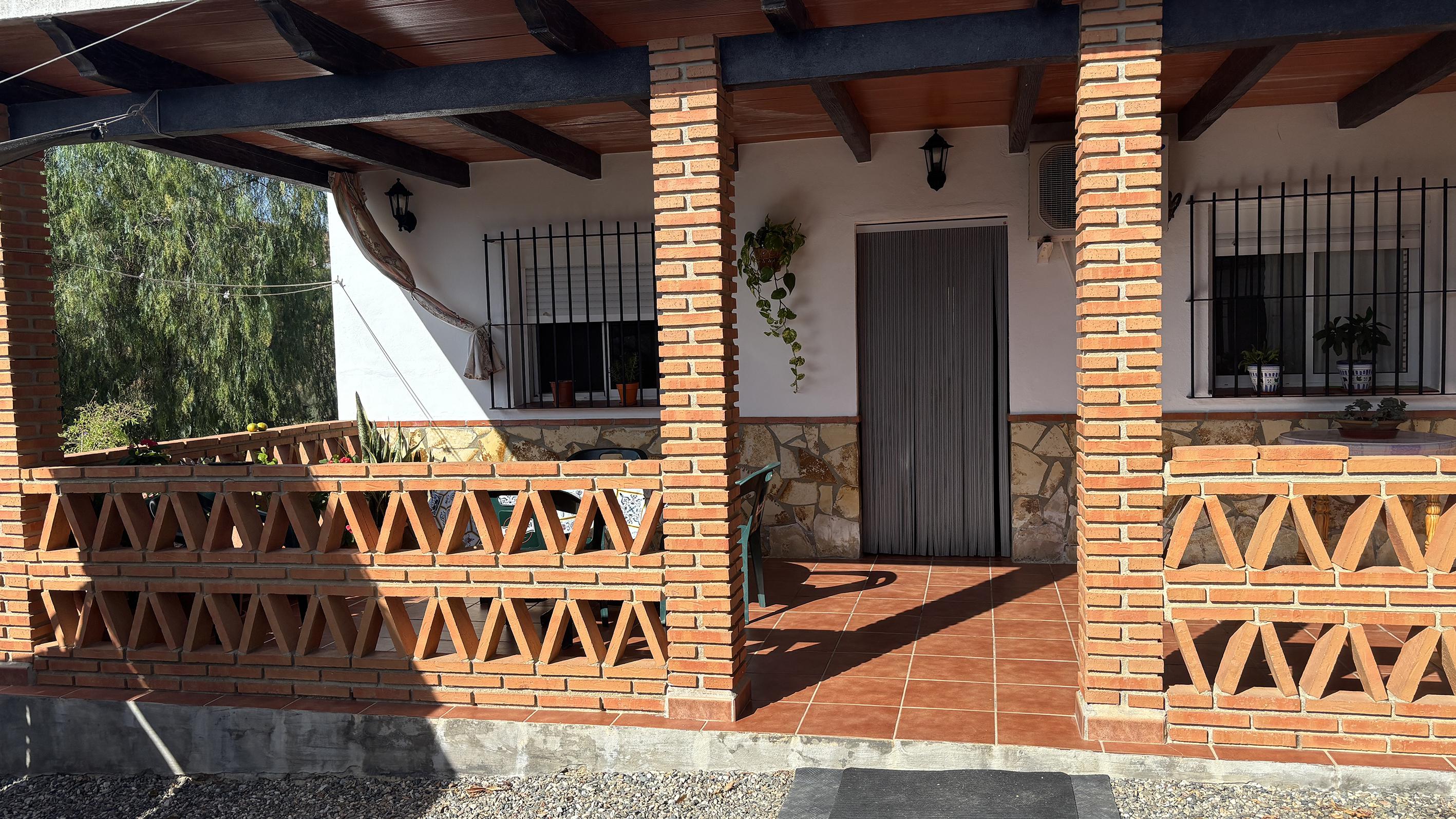 Imagen 2 Casa Rústica en venta en Pizarra / Ubicado a  1 kl de la carretera principal, con vecinos. Imagen 2 Casa Rústica en venta en Pizarra / Ubicado a  1 kl de la carretera principal, con vecinos.