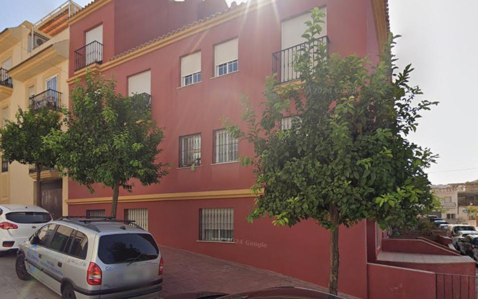 Imagen 1 Estudio en venta en Benalmádena / A un paso del centro del arrollo de la miel.