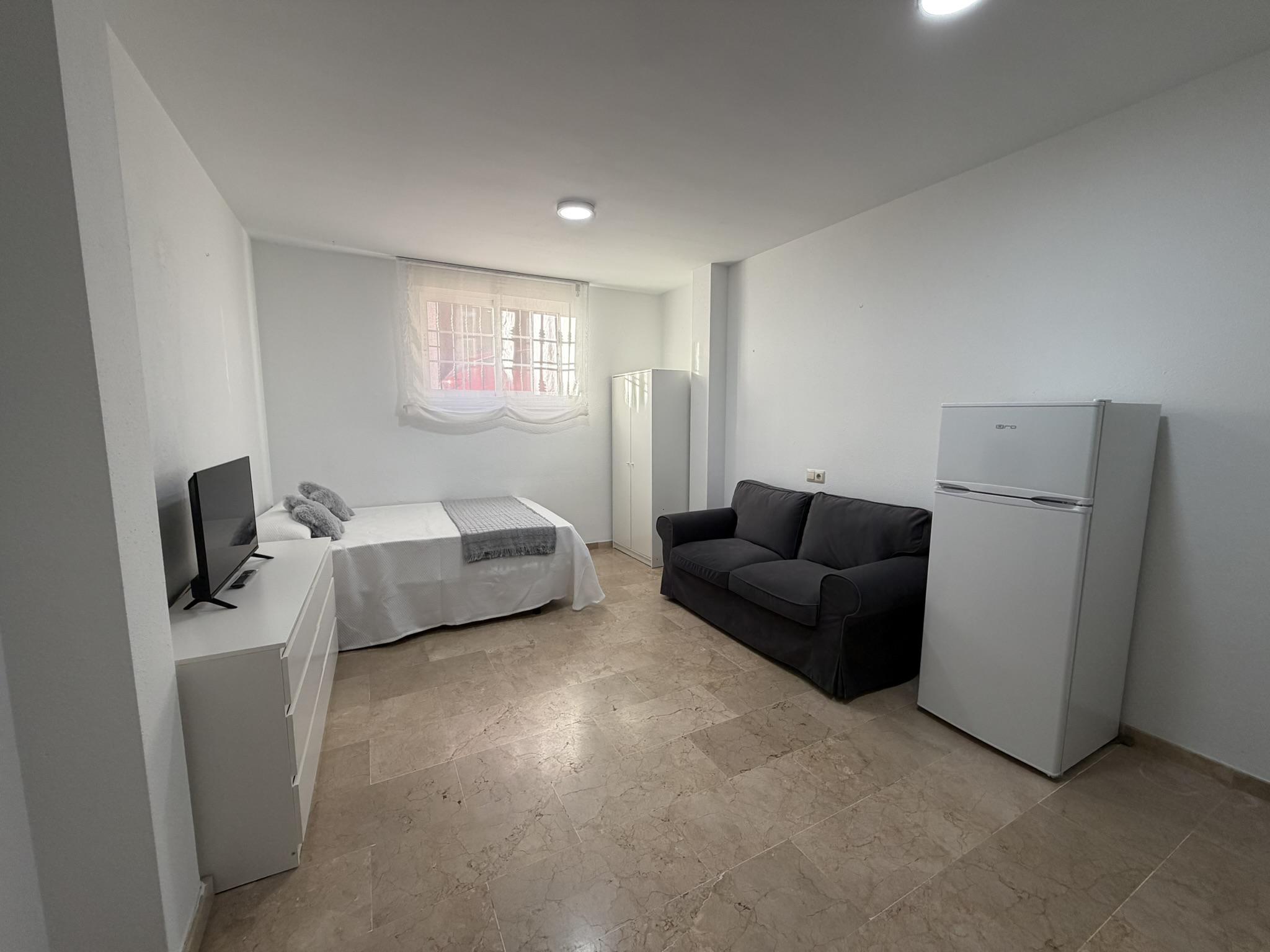 Imagen 4 Estudio en venta en Benalmádena / A un paso del centro del arrollo de la miel.