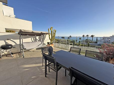 Imagen 2 Inmueble 300864 - Planta Baja en venta en Benalmádena / Rodeado de campos de golf y primera linea de playa