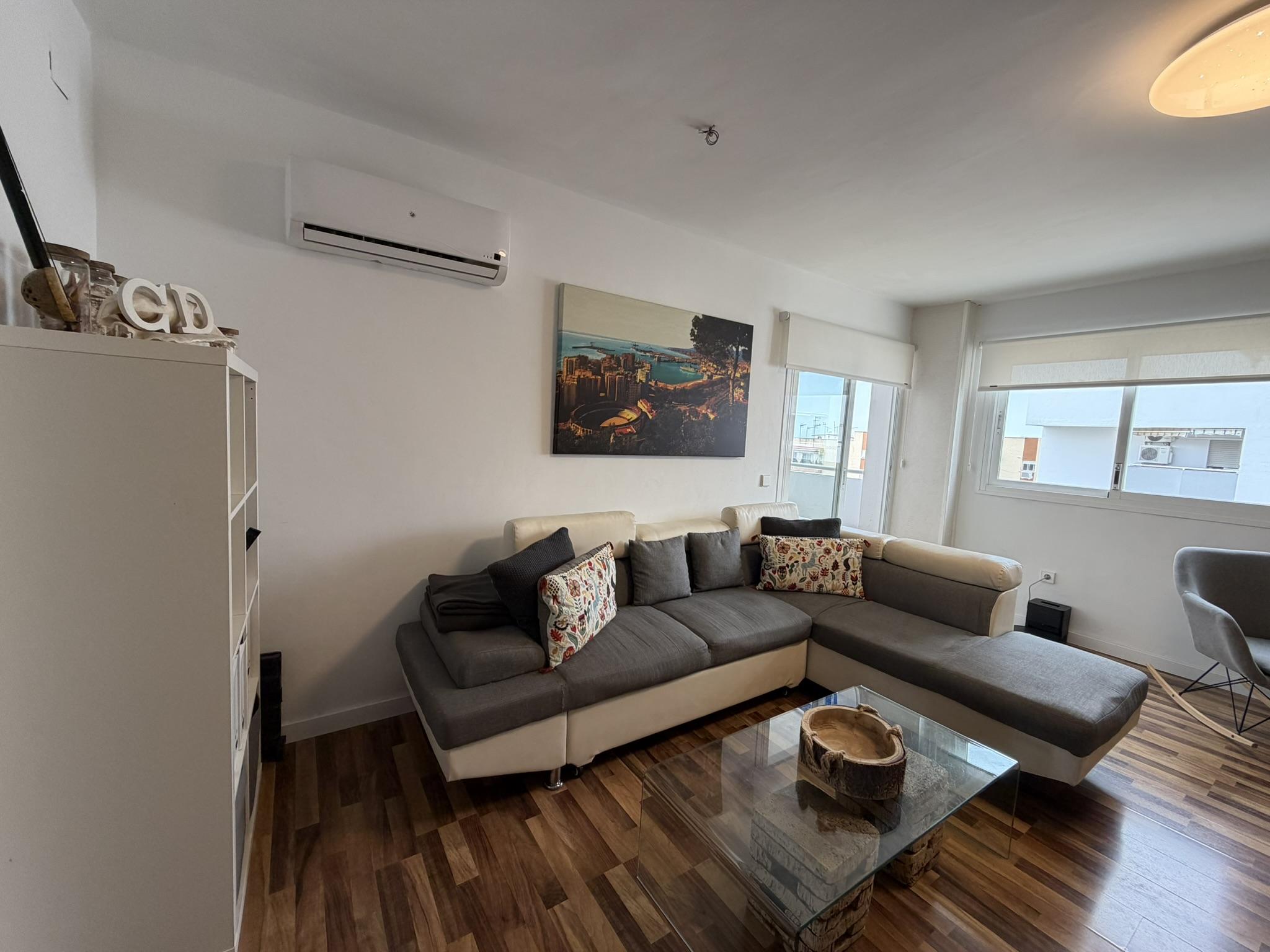 Imagen 2 Apartamento en venta en Benalmádena / A pocos pasos del centro del Arroyo de la miel¡¡¡