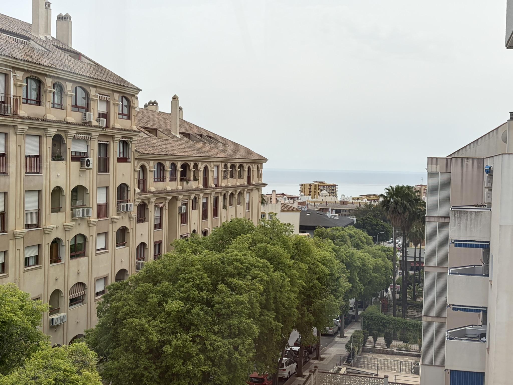 Imagen 16 Apartamento en venta en Benalmádena / A pocos pasos del centro del Arroyo de la miel¡¡¡