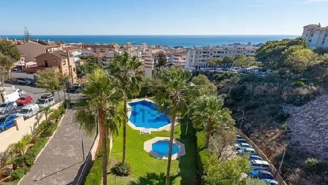 Imagen 1 Inmueble 302781 - Ático en venta en Benalmádena / Cerca de polideportivo, colegios y centro del Arroyo 