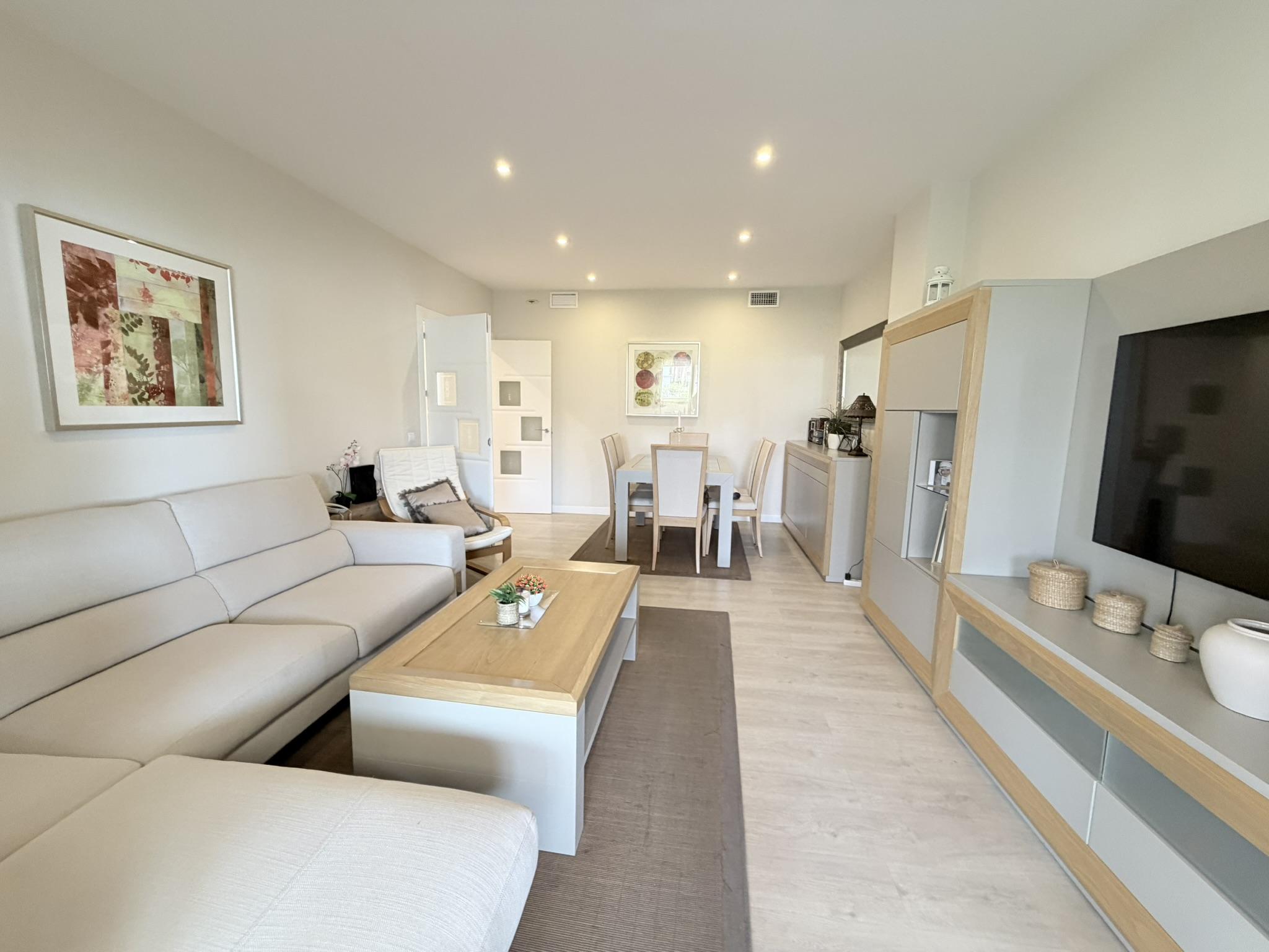 Imagen 5 Ático en venta en Benalmádena / Cerca de polideportivo, colegios y centro del Arroyo 
