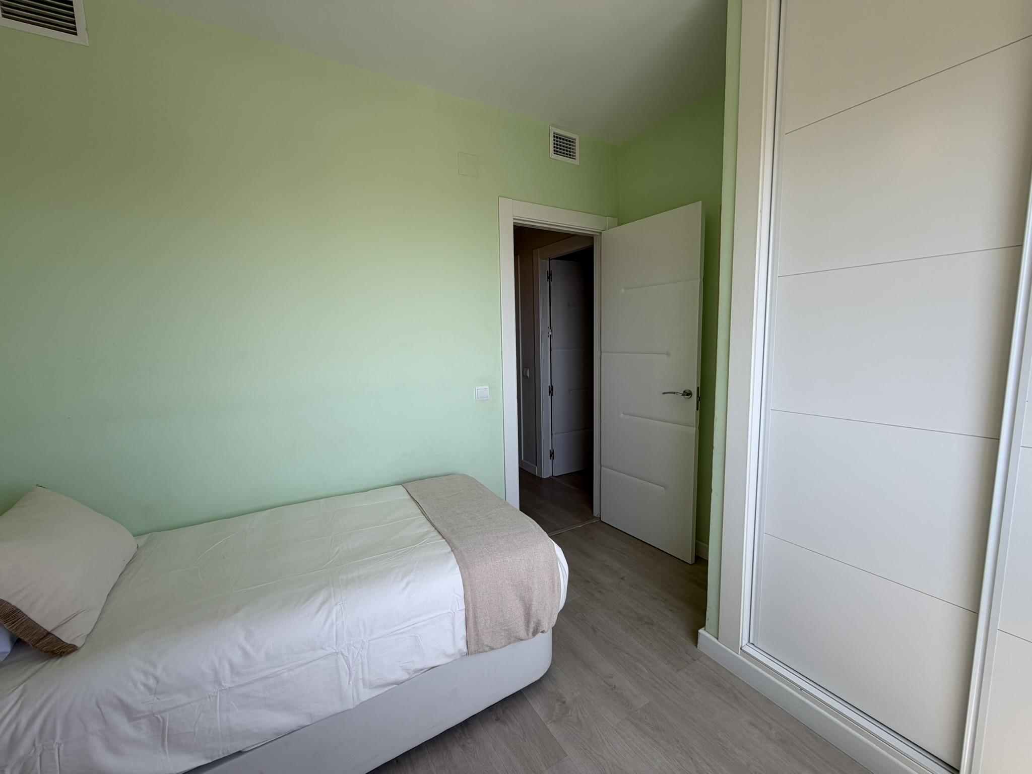 Imagen 27 Ático en venta en Benalmádena / Cerca de polideportivo, colegios y centro del Arroyo 