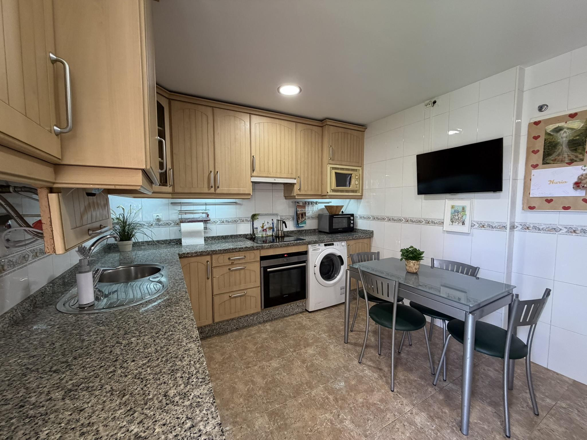 Imagen 14 Ático en venta en Benalmádena / Cerca de polideportivo, colegios y centro del Arroyo 