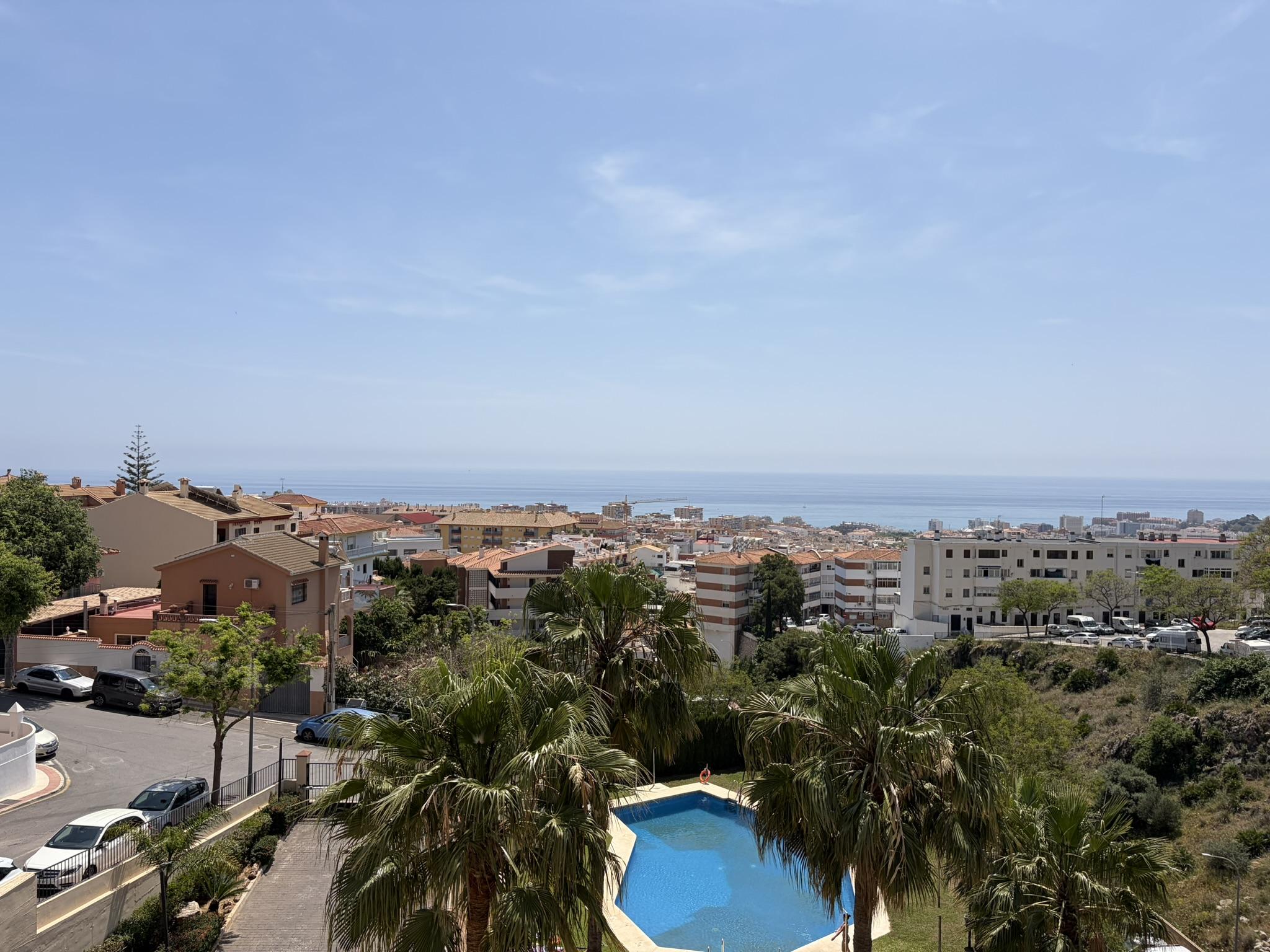 Imagen 36 Ático en venta en Benalmádena / Cerca de polideportivo, colegios y centro del Arroyo 