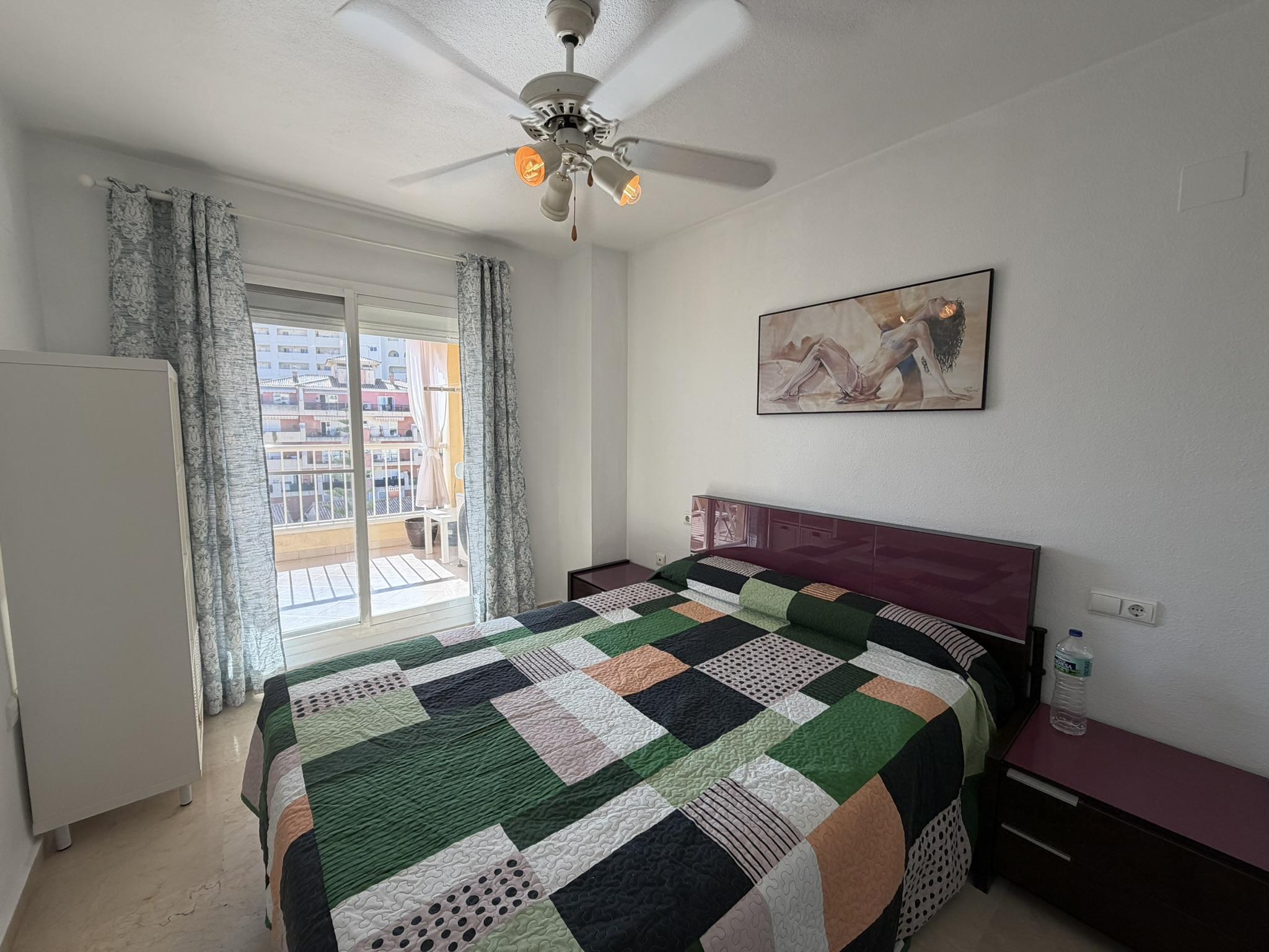 Imagen 14 Apartamento en venta en Benalmádena /  Playa a 400 metros , del centro comercial Torrequebrada