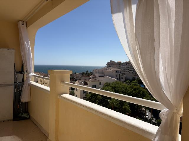 Imagen 1 Inmueble 303678 - Apartamento en venta en Benalmádena /  Playa a 400 metros , del centro comercial Torrequebrada