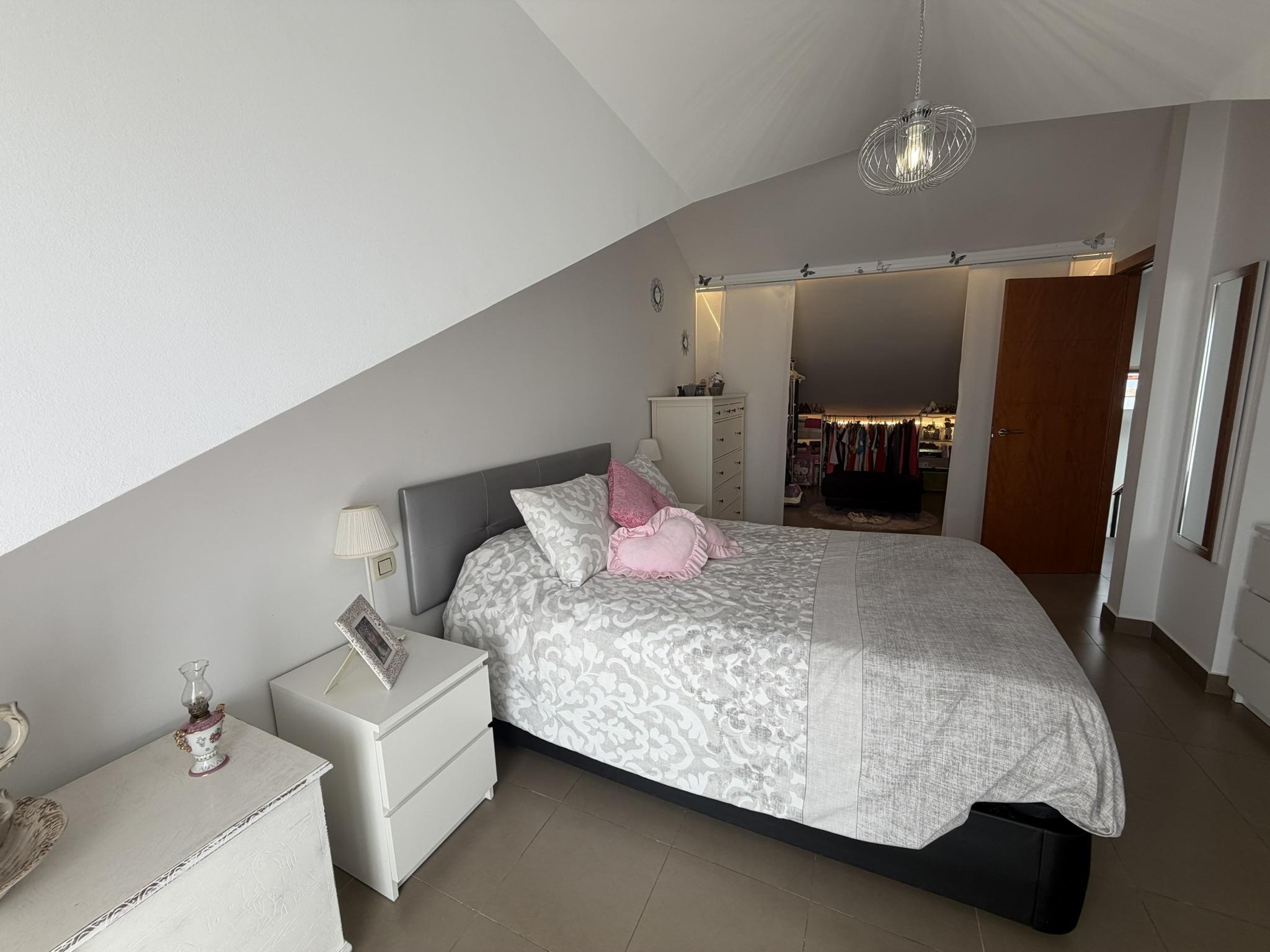 Imagen 17 Casa Pareada en venta en Benalmádena / A 10 min andando de Puerto Marina y la playa