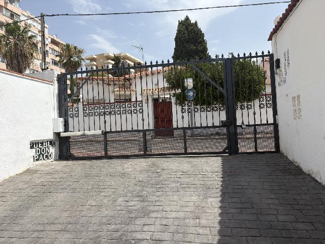 Imagen 23 Inmueble 304602 - Casa Pareada en venta en Benalmádena / A 10 min andando de Puerto Marina y la playa