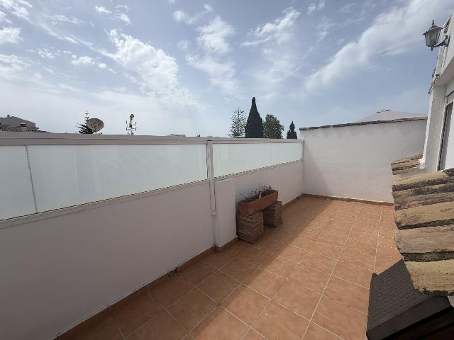 Imagen 21 Inmueble 304602 - Casa Pareada en venta en Benalmádena / A 10 min andando de Puerto Marina y la playa