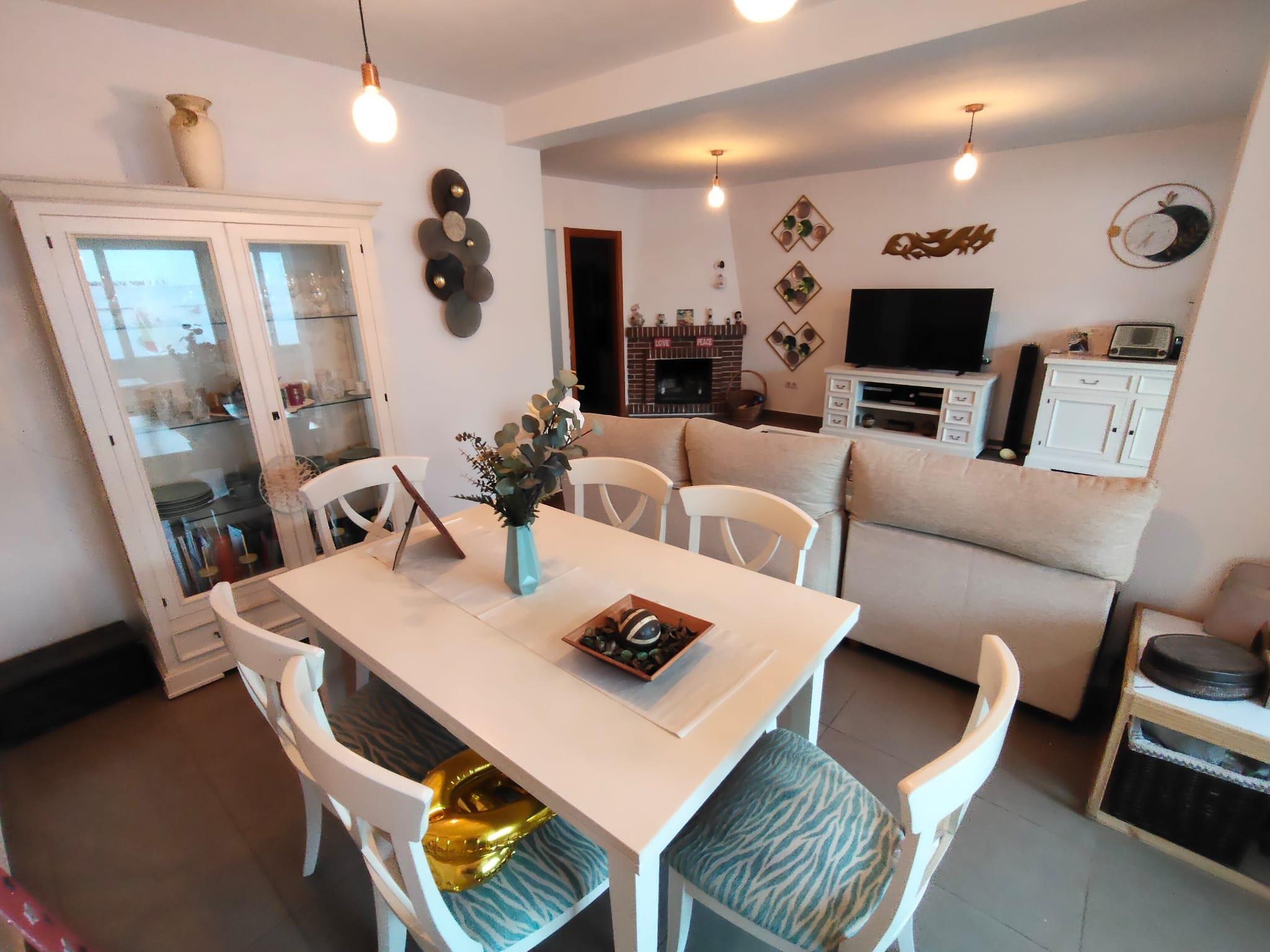 Imagen 7 Casa Pareada en venta en Benalmádena / A 10 min andando de Puerto Marina y la playa