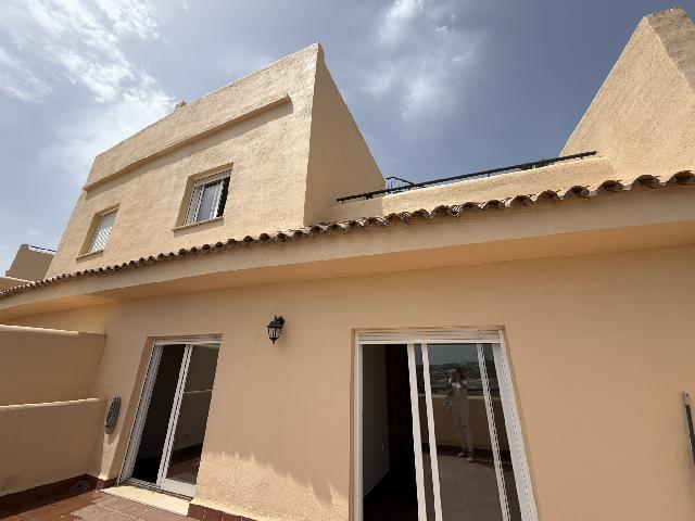 Imagen 24 Inmueble 304899 - Casa Adosada en venta en Mijas / Urbanización privada, con vigilancia, piscina y Tenis