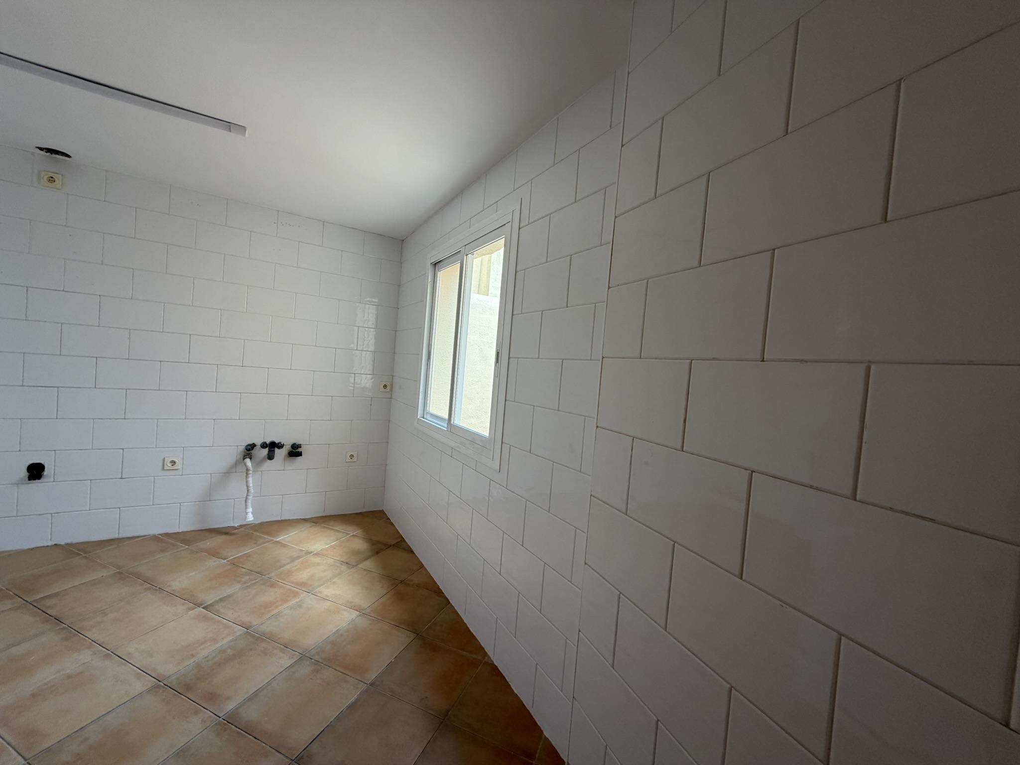 Imagen 11 Casa Adosada en venta en Mijas / Urbanización privada, con vigilancia, piscina y Tenis