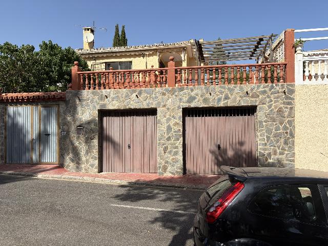 Imagen 25 Inmueble 305251 - Casa Aislada en venta en Benalmádena / Urbanización tranquila, 5 min de los comercios