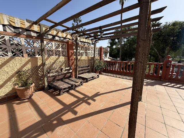 Imagen 7 Inmueble 305251 - Casa Aislada en venta en Benalmádena / Urbanización tranquila, 5 min de los comercios