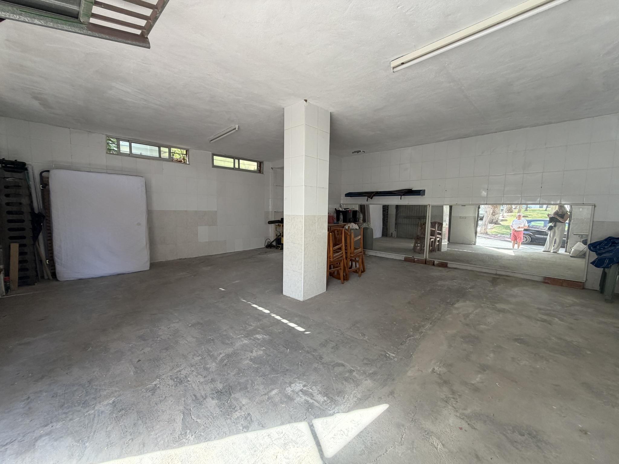 Imagen 14 Casa Aislada en venta en Benalmádena / Urbanización tranquila, 5 min de los comercios