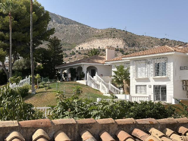 Imagen 27 Inmueble 305251 - Casa Aislada en venta en Benalmádena / Urbanización tranquila, 5 min de los comercios