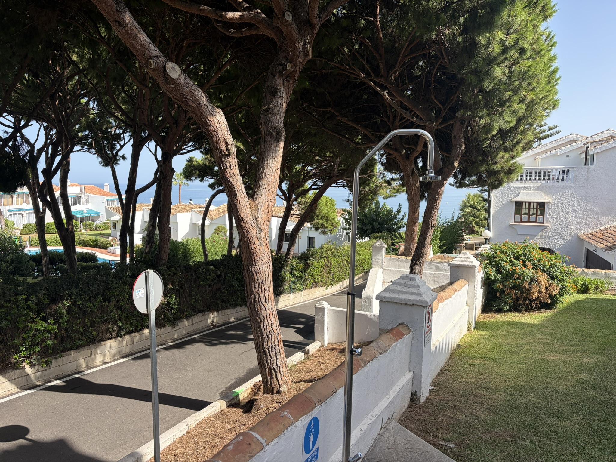 Imagen 48 Casa Adosada en venta en Mijas / Zona muy turística cerca de todos los servicios 