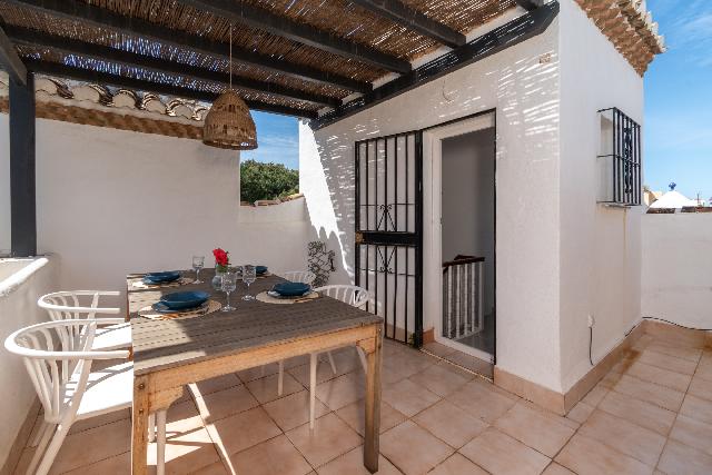 Imagen 1 Inmueble 305488 - Casa Adosada en venta en Mijas / Zona muy turística cerca de todos los servicios 