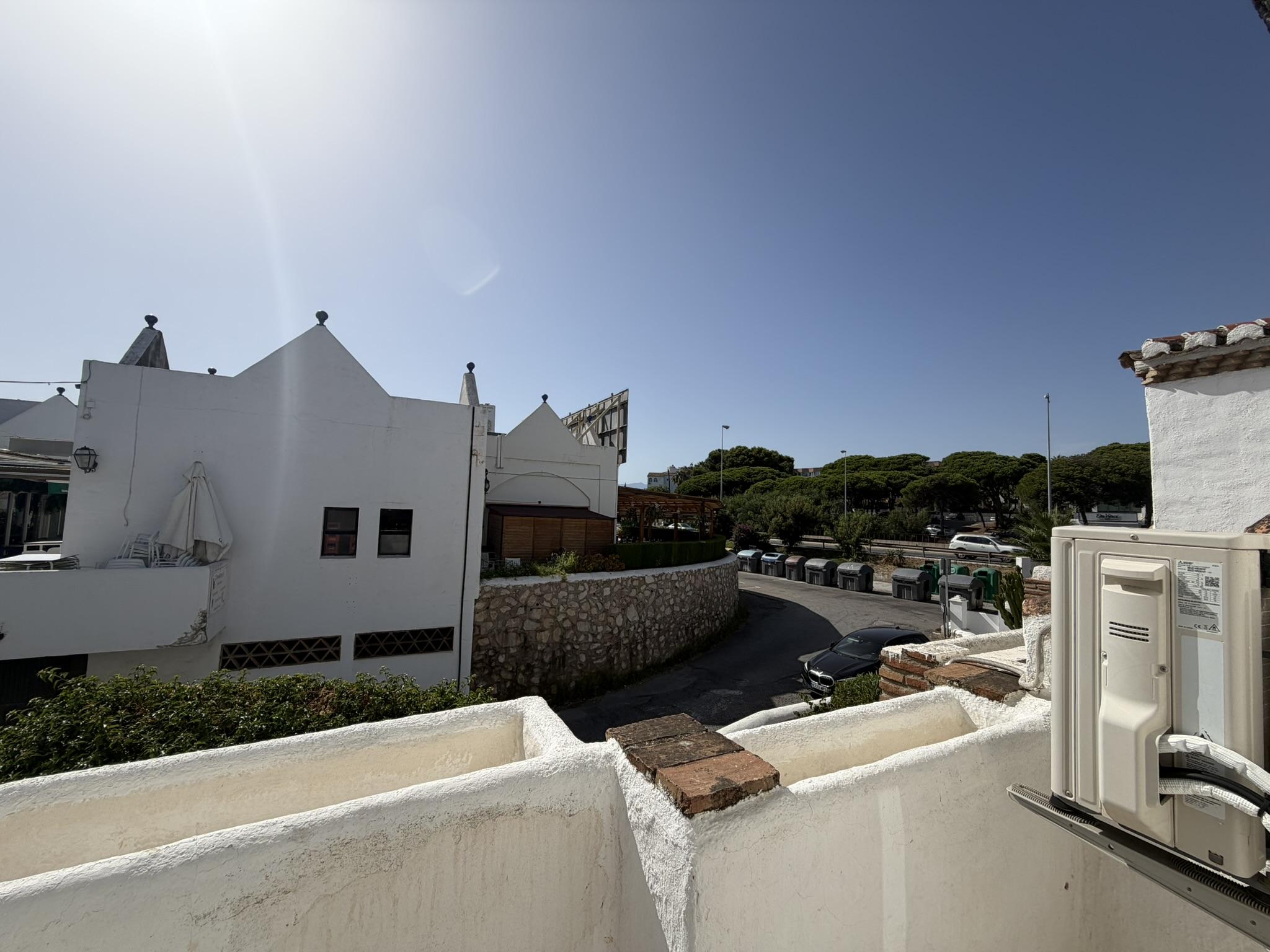 Imagen 39 Casa Adosada en venta en Mijas / Zona muy turística cerca de todos los servicios 