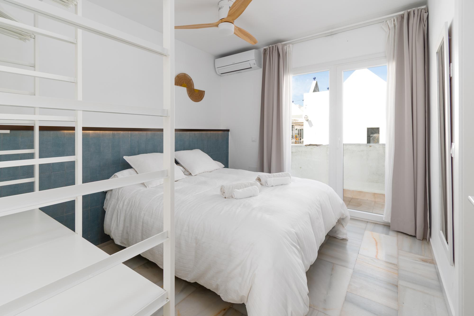 Imagen 11 Casa Adosada en venta en Mijas / Zona muy turística cerca de todos los servicios 