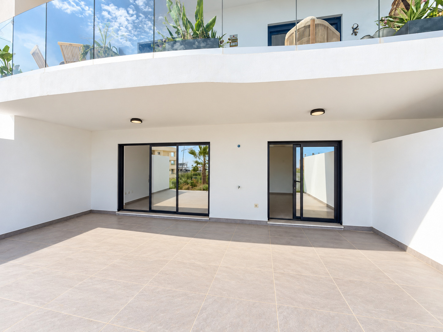 Imagen 10 Apartamento en venta en Mijas / Urbanización privada, 10 min andando a tiendas y playa