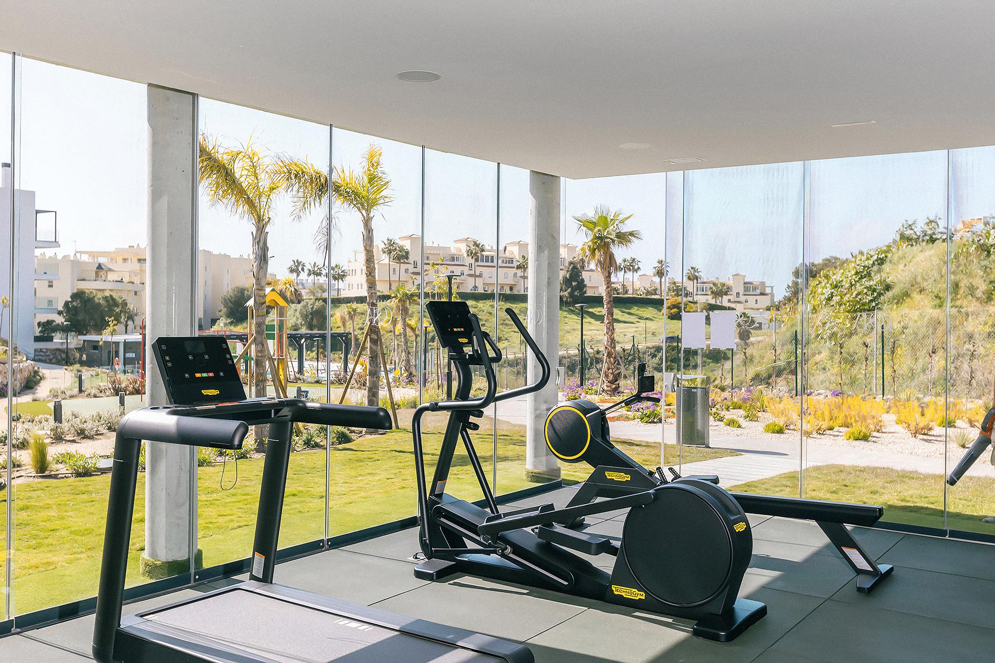 Imagen 2 Planta Baja en venta en Mijas / Urbanización privada, 10 min andando a tiendas y playa