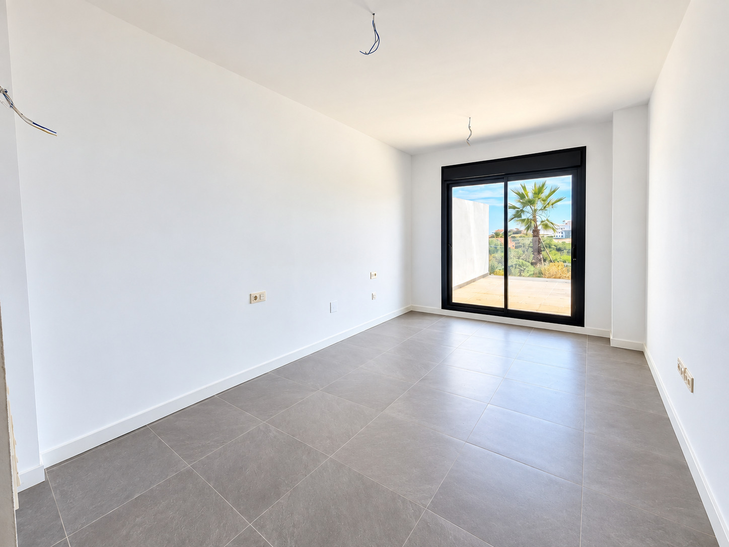 Imagen 4 Apartamento en venta en Mijas / Urbanización privada, 10 min andando a tiendas y playa
