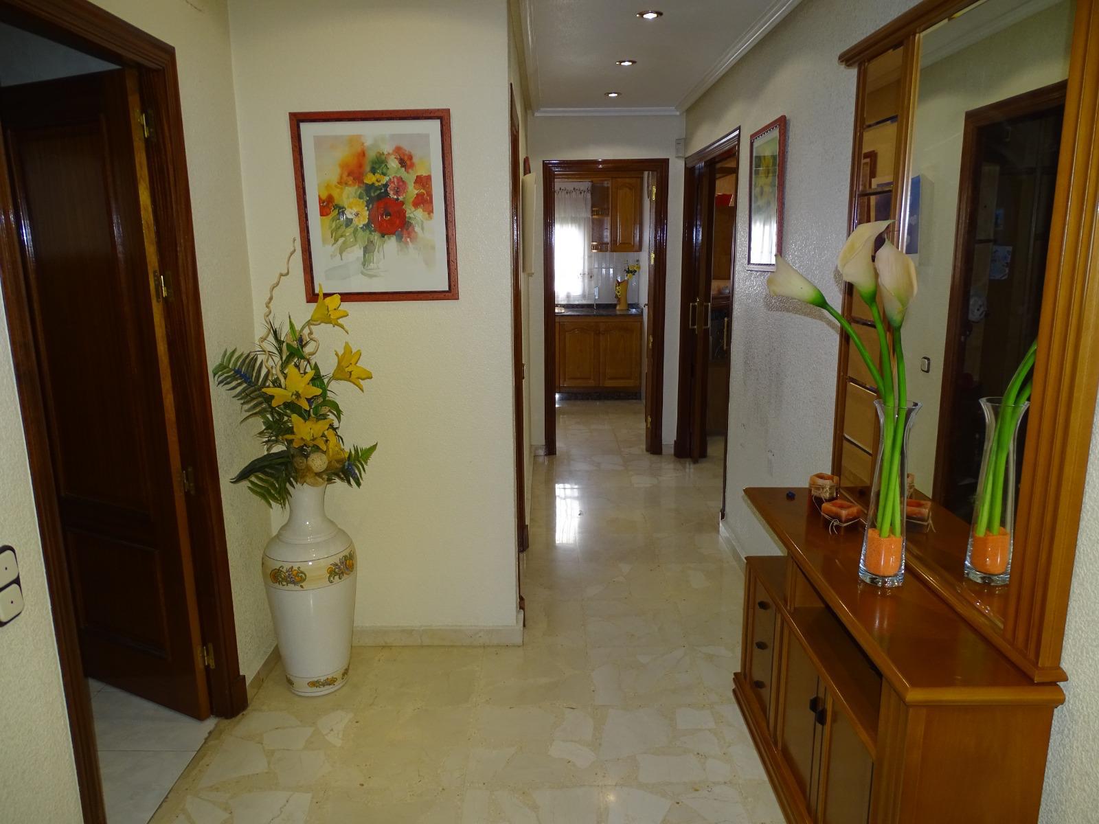 Imagen 10 Casa Aislada en venta en Murcia / Cerca de todos los servicios